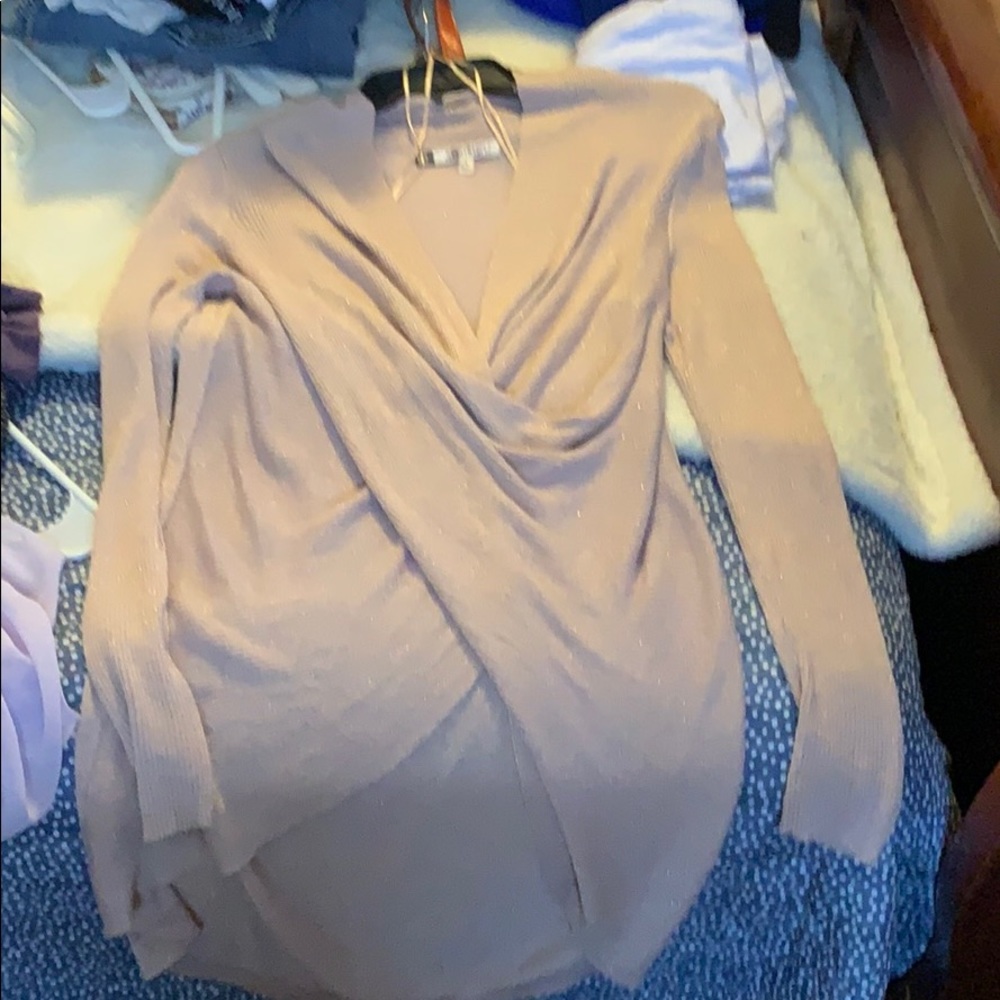 Jennifer Lopez sweater